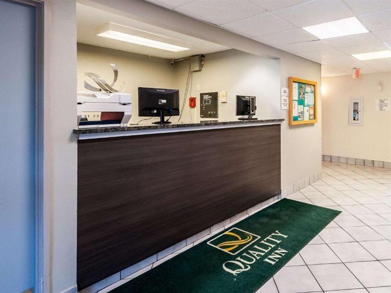 Quality Inn Solomons - Beacon Marina Екстериор снимка